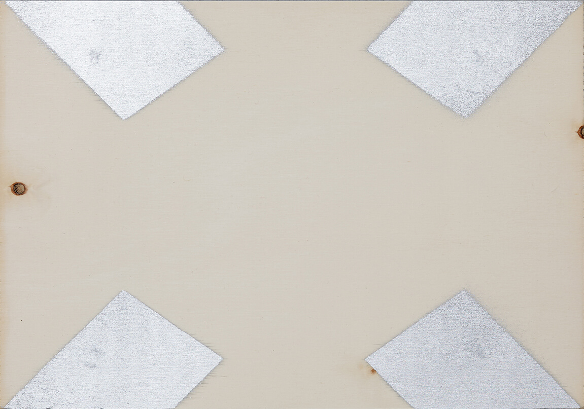 Holger Bleyhl_Sprühlack auf Holz_21 x 29,7 cm_2016